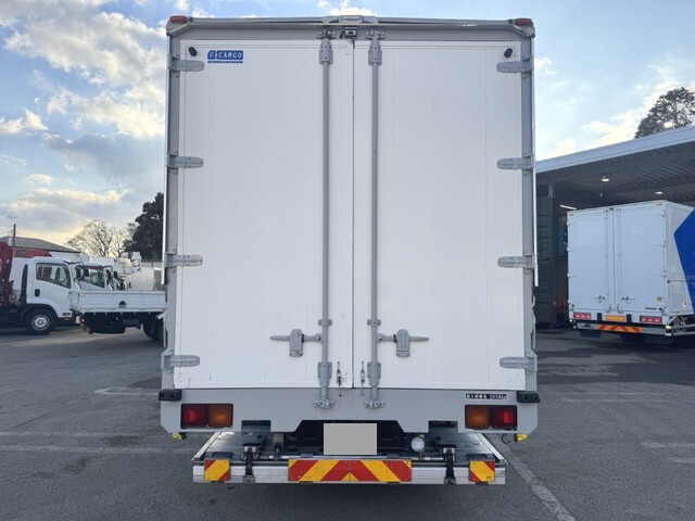 いすゞフォワードアルミウイング中型（4t）[写真07]