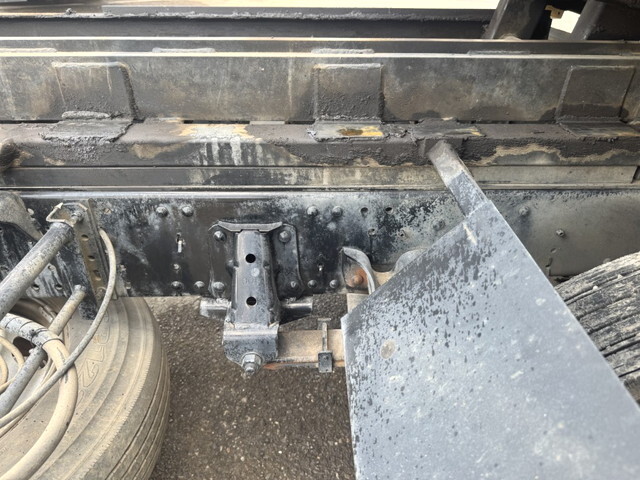 いすゞエルフセーフティクレーン4段小型（2t・3t）[写真23]