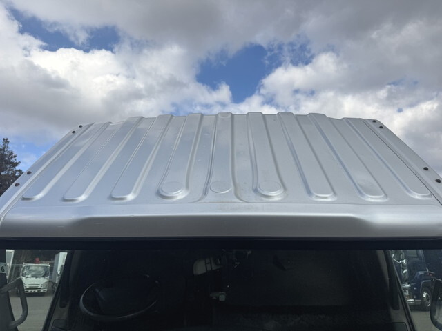 いすゞエルフセーフティクレーン4段小型（2t・3t）[写真29]