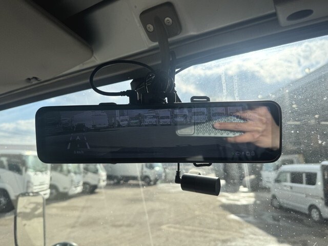 いすゞエルフセーフティクレーン4段小型（2t・3t）[写真39]