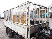 三菱ふそうキャンター平ボディ小型（2t・3t）[写真11]