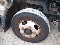 三菱ふそうキャンター平ボディ小型（2t・3t）[写真12]