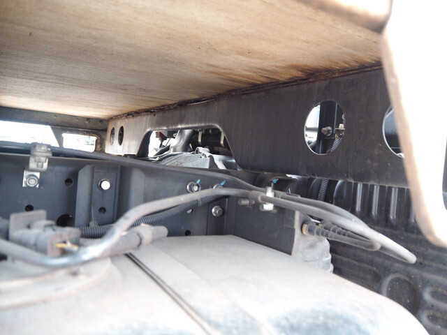 三菱ふそうキャンター平ボディ小型（2t・3t）[写真15]