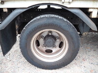 三菱ふそうキャンター平ボディ小型（2t・3t）[写真20]