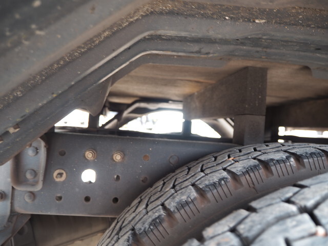 三菱ふそうキャンター平ボディ小型（2t・3t）[写真20]