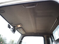 三菱ふそうキャンター平ボディ小型（2t・3t）[写真33]