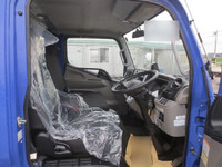 三菱ふそうキャンターダブルキャブ（Wキャブ）小型（2t・3t）[写真12]