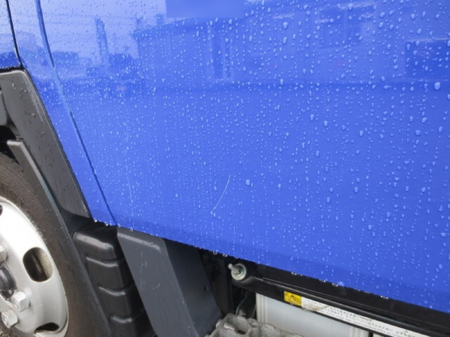 三菱ふそうキャンターダブルキャブ（Wキャブ）小型（2t・3t）[写真21]