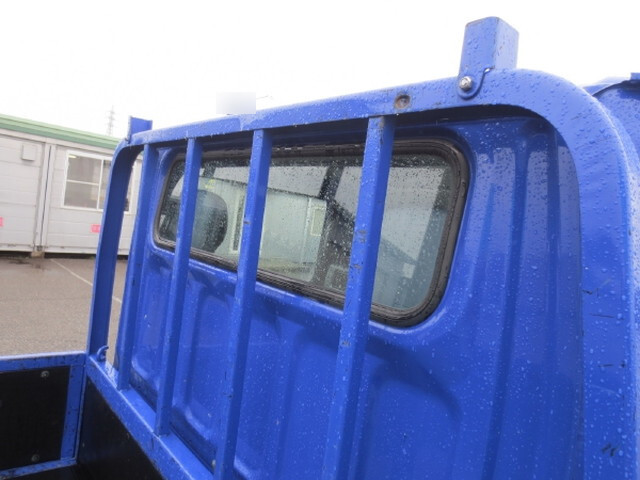 三菱ふそうキャンターダブルキャブ（Wキャブ）小型（2t・3t）[写真23]