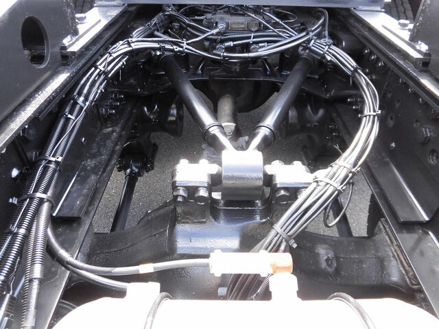 日野プロフィアトレーラーヘッド（トラクターヘッド）大型（10t）[写真13]