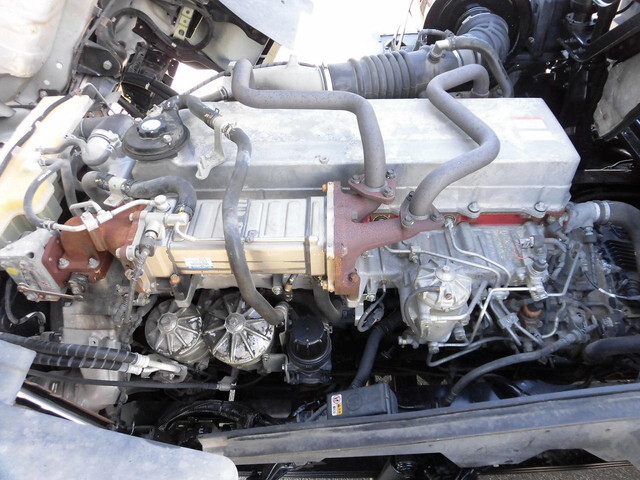 日野プロフィアトレーラーヘッド（トラクターヘッド）大型（10t）[写真25]