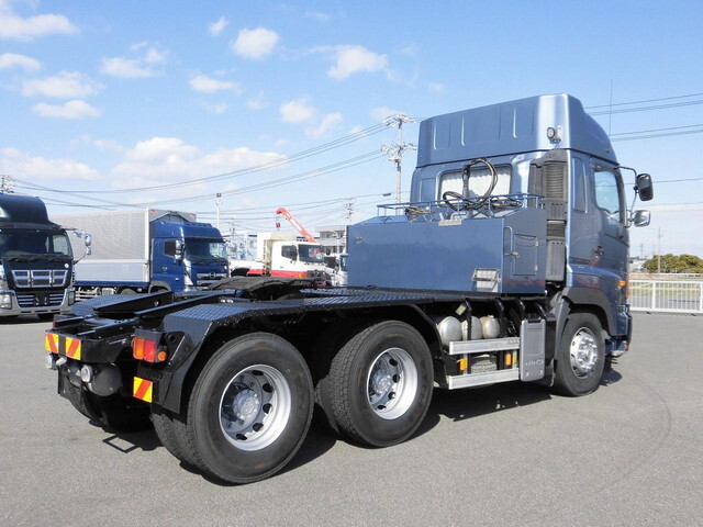 日野プロフィアトレーラーヘッド（トラクターヘッド）大型（10t）[写真04]