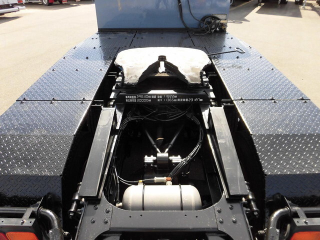 日野プロフィアトレーラーヘッド（トラクターヘッド）大型（10t）[写真08]