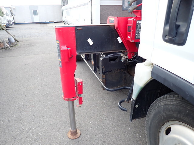 いすゞエルフクレーン3段小型（2t・3t）[写真09]