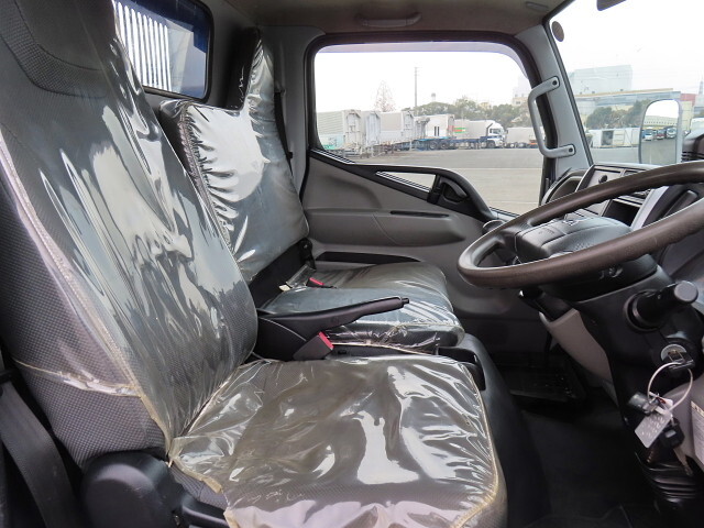 三菱ふそうキャンターダンプ小型（2t・3t）[写真17]