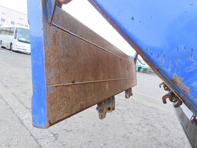 三菱ふそうキャンターダンプ小型（2t・3t）[写真28]
