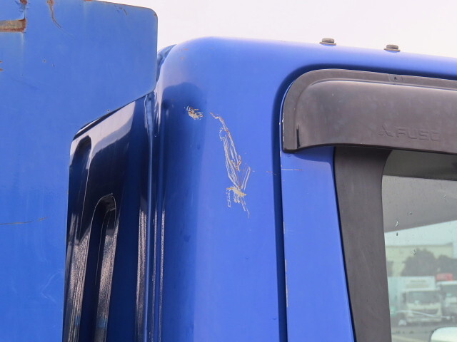 三菱ふそうキャンターダンプ小型（2t・3t）[写真33]