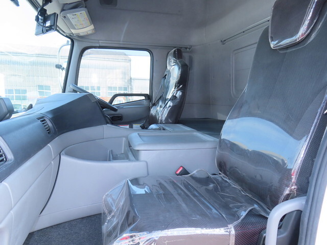 UDトラックスクオン冷凍車（冷蔵車）大型（10t）[写真21]