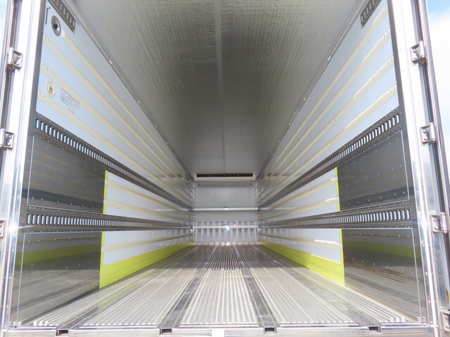 UDトラックスクオン冷凍車（冷蔵車）大型（10t）[写真29]