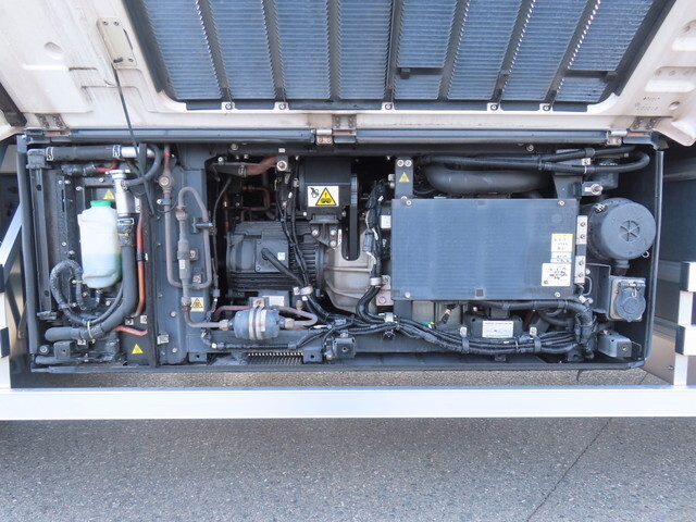 UDトラックスクオン冷凍車（冷蔵車）大型（10t）[写真35]