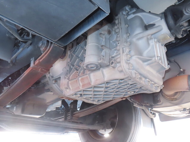 UDトラックスクオン冷凍車（冷蔵車）大型（10t）[写真09]