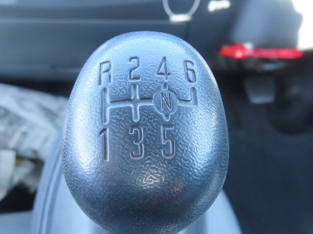 いすゞエルフ散水車小型（2t・3t）[写真23]