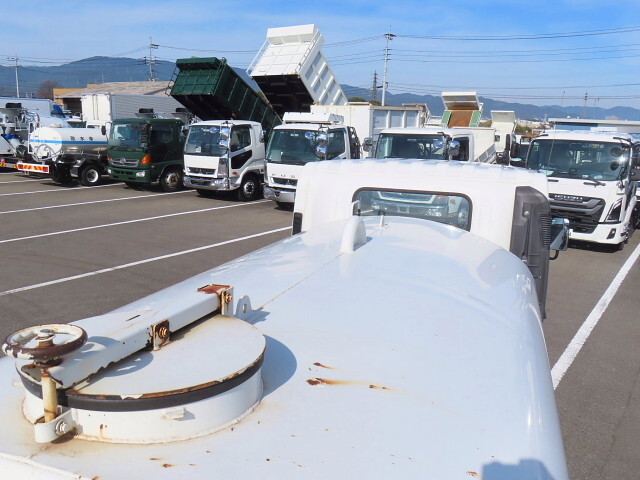 いすゞエルフ散水車小型（2t・3t）[写真27]