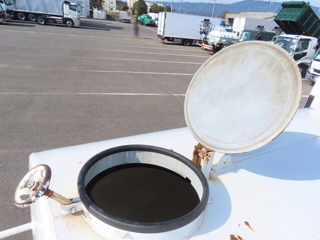 いすゞエルフ散水車小型（2t・3t）[写真30]