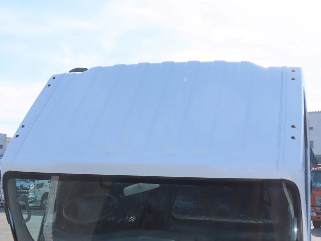 いすゞエルフ散水車小型（2t・3t）[写真36]