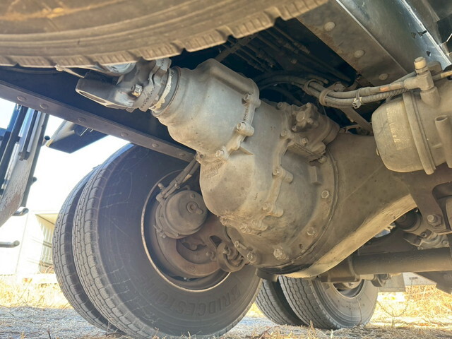 いすゞギガコンテナ専用車大型（10t）[写真12]