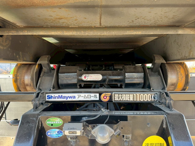 いすゞギガコンテナ専用車大型（10t）[写真23]