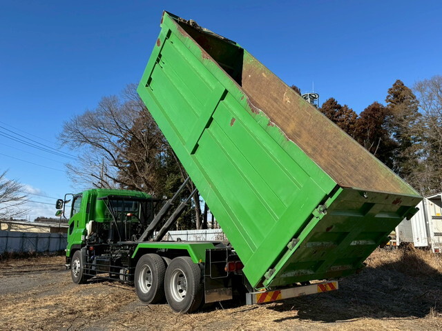 いすゞギガコンテナ専用車大型（10t）[写真04]