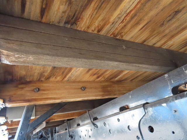 日野レンジャー平ボディ中型（4t）[写真12]