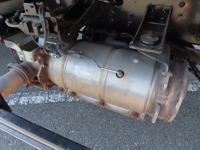 日野レンジャー平ボディ中型（4t）[写真13]