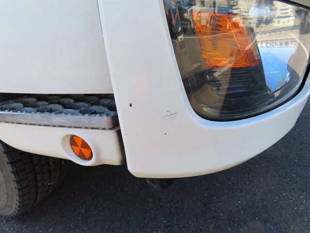 日野レンジャー平ボディ中型（4t）[写真24]