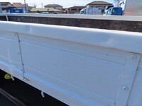 日野レンジャー平ボディ中型（4t）[写真32]