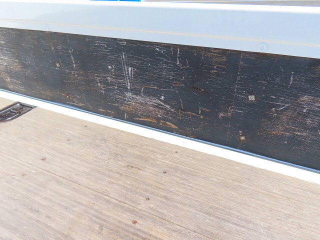 日野レンジャー平ボディ中型（4t）[写真32]