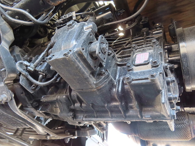 日野レンジャー平ボディ中型（4t）[写真08]