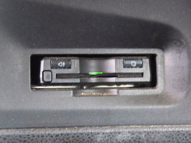 いすゞギガアルミウイング大型（10t）[写真26]