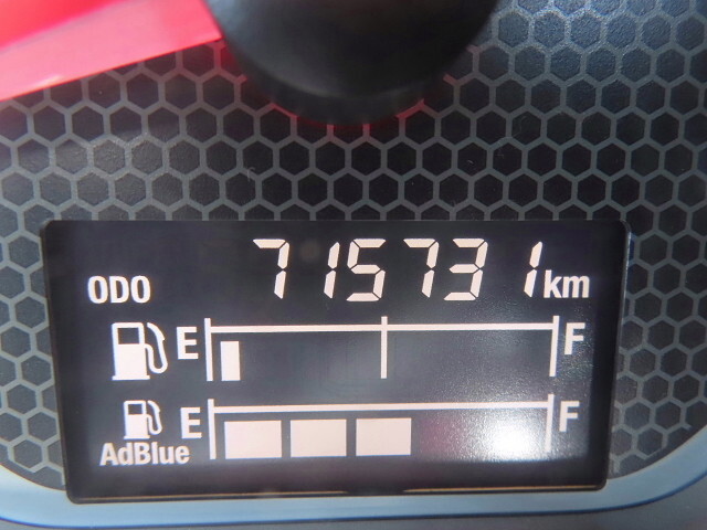 いすゞギガアルミウイング大型（10t）[写真39]