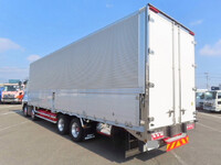 いすゞギガアルミウイング大型（10t）[写真06]