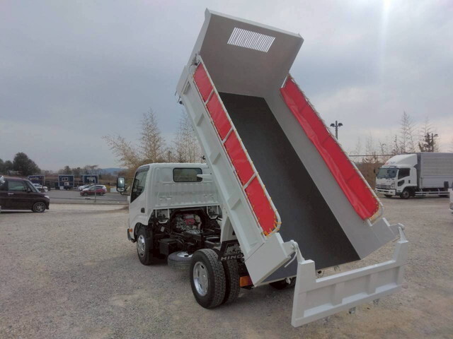 日野デュトロダンプ小型（2t・3t）[写真02]