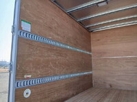 いすゞエルフアルミバン小型（2t・3t）[写真21]