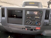 いすゞエルフアルミバン小型（2t・3t）[写真30]