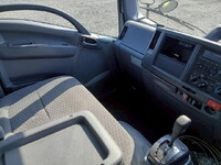 いすゞエルフアルミバン小型（2t・3t）[写真33]