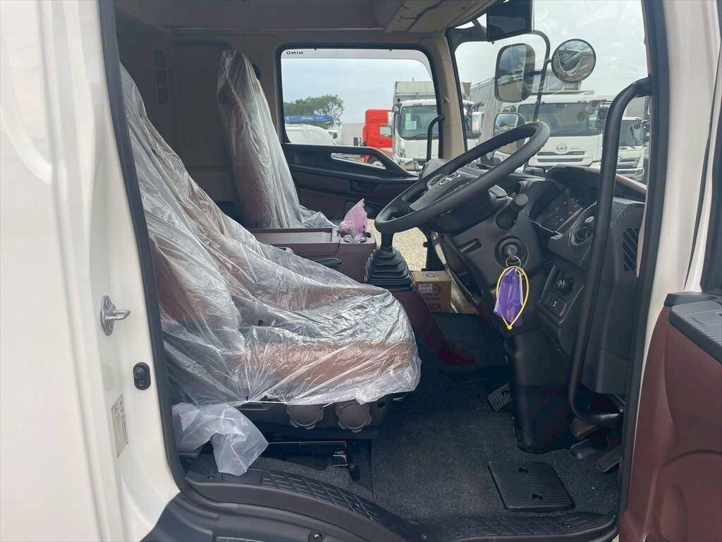 日野レンジャー冷凍車（冷蔵車）中型（4t）[写真21]