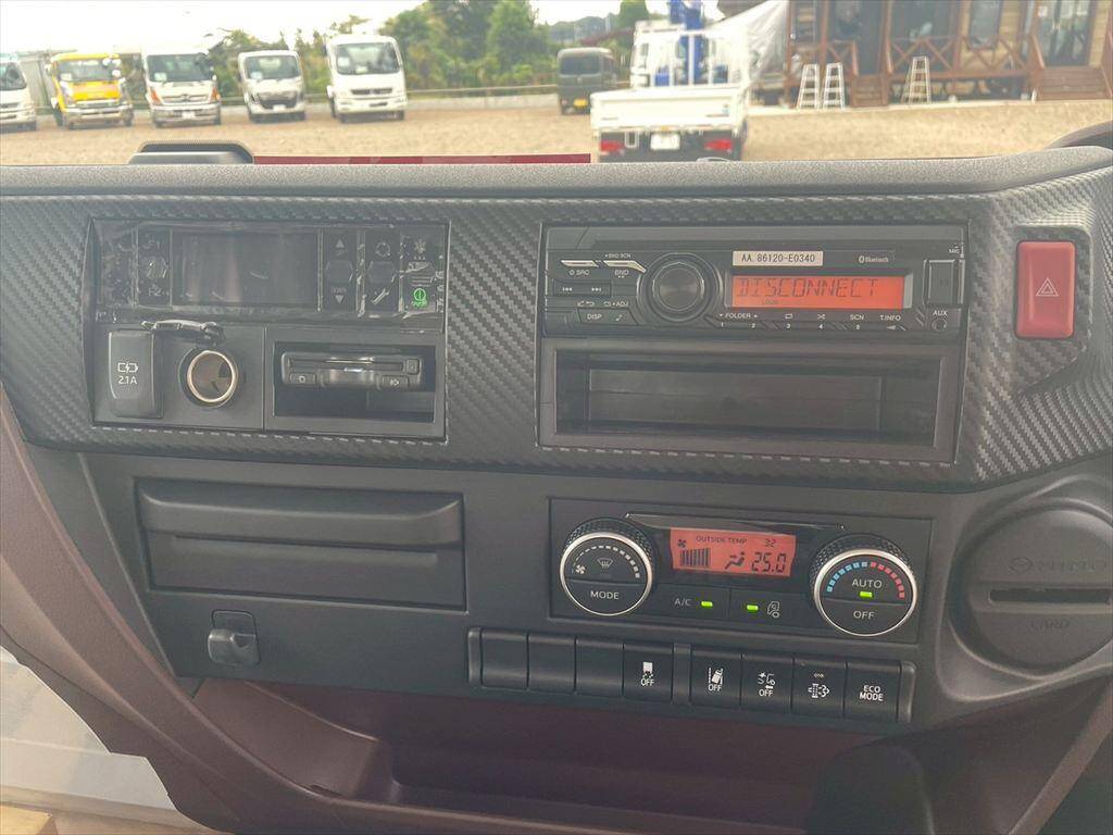 日野レンジャー冷凍車（冷蔵車）中型（4t）[写真22]