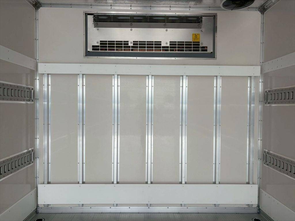 日野レンジャー冷凍車（冷蔵車）中型（4t）[写真07]