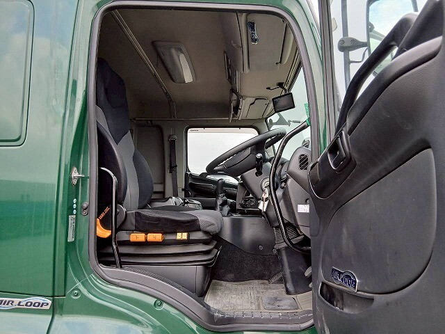 日野プロフィアアルミウイング大型（10t）[写真12]