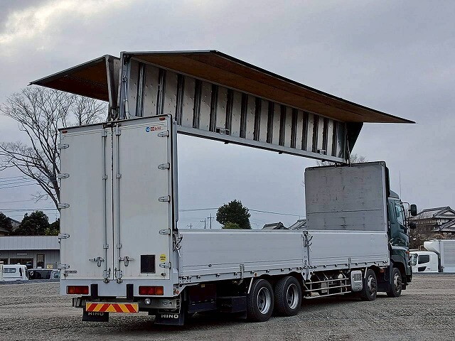 日野プロフィアアルミウイング大型（10t）[写真02]